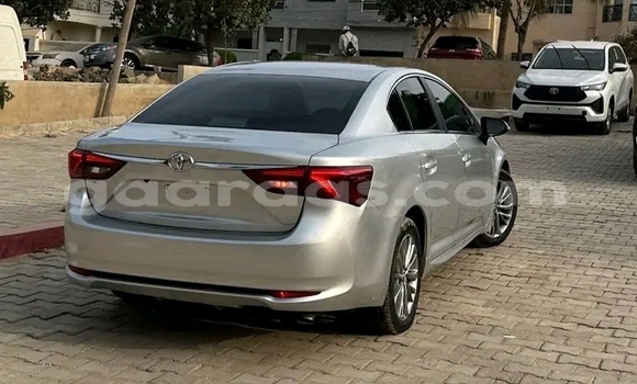 Buy Used Toyota Avensis White Car in Dakar in Dakar Buy Used Toyota Avensis White Car in Dakar in Dakar