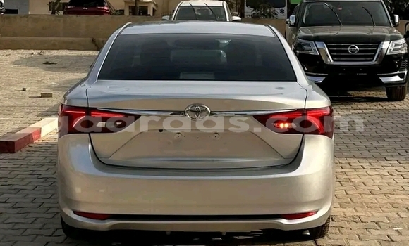 Buy Used Toyota Avensis White Car in Dakar in Dakar Buy Used Toyota Avensis White Car in Dakar in Dakar