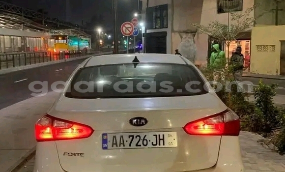 Buy Used Kia Forte White Car in Dakar in Dakar Buy Used Kia Forte White Car in Dakar in Dakar