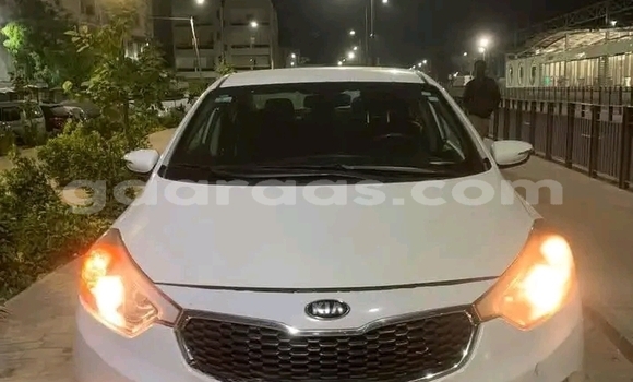 Buy Used Kia Forte White Car in Dakar in Dakar Buy Used Kia Forte White Car in Dakar in Dakar