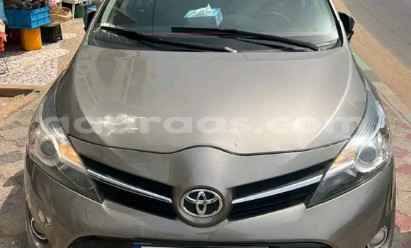 Buy Used Toyota Verso Other Car in Dakar in Dakar Buy Used Toyota Verso Other Car in Dakar in Dakar