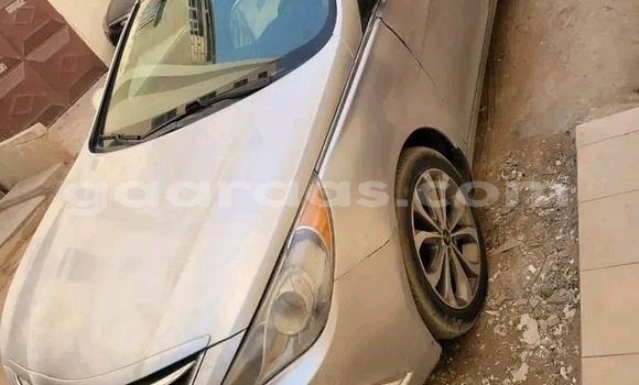 Buy Used Hyundai Sonata White Car in Dakar in Dakar Buy Used Hyundai Sonata White Car in Dakar in Dakar