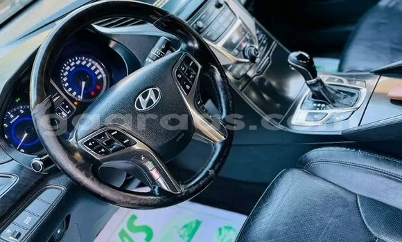 Buy Used Hyundai Grandeur Black Car in Dakar in Dakar Buy Used Hyundai Grandeur Black Car in Dakar in Dakar