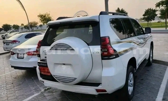 Buy Used Toyota Prado White Car in Dakar in Dakar Buy Used Toyota Prado White Car in Dakar in Dakar