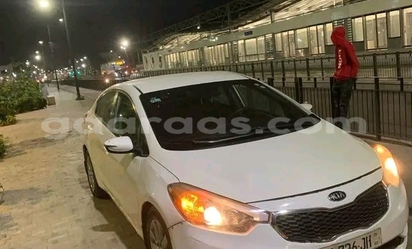 Buy Used Kia Forte White Car in Dakar in Dakar Buy Used Kia Forte White Car in Dakar in Dakar