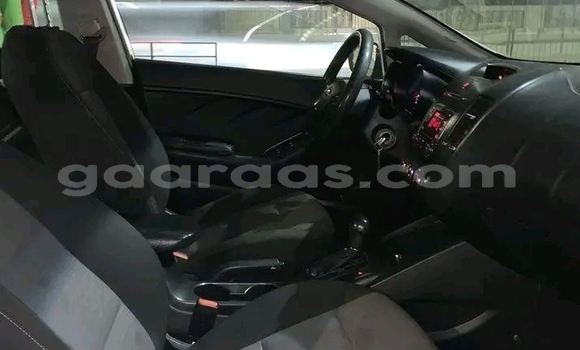 Buy Used Kia Forte White Car in Dakar in Dakar Buy Used Kia Forte White Car in Dakar in Dakar