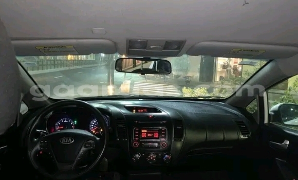 Buy Used Kia Forte White Car in Dakar in Dakar Buy Used Kia Forte White Car in Dakar in Dakar