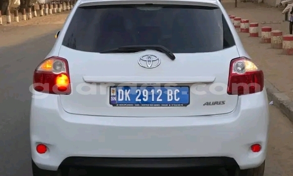 Buy Used Toyota Auris White Car in Dakar in Dakar Buy Used Toyota Auris White Car in Dakar in Dakar