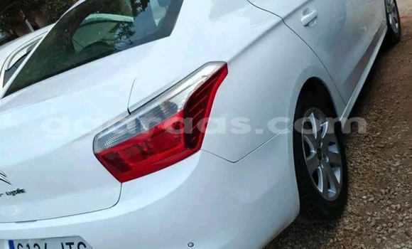 Buy Used Citroen E-Mehari White Car in Dakar in Dakar Buy Used Citroen E-Mehari White Car in Dakar in Dakar