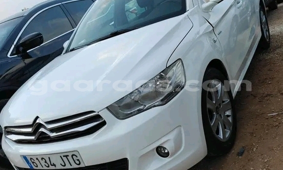 Buy Used Citroen E-Mehari White Car in Dakar in Dakar Buy Used Citroen E-Mehari White Car in Dakar in Dakar