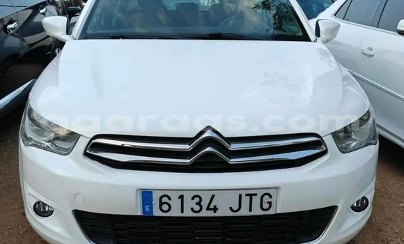 Buy Used Citroen E-Mehari White Car in Dakar in Dakar Buy Used Citroen E-Mehari White Car in Dakar in Dakar