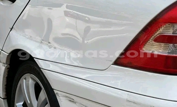 Acheter Occasion Voiture Mercedes-Benz CLS250 Blanc à Dakar, Dakar Acheter Occasion Voiture Mercedes-Benz CLS250 Blanc à Dakar, Dakar