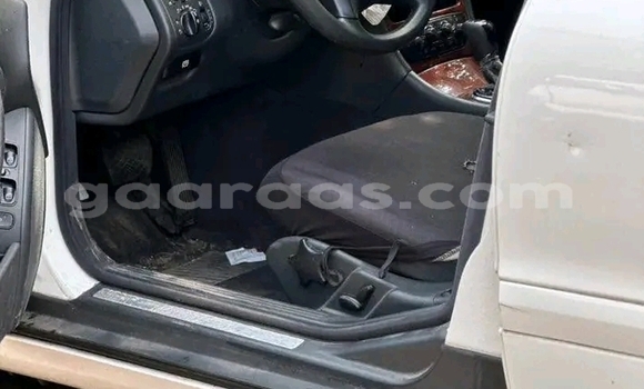 Acheter Occasion Voiture Mercedes-Benz CLS250 Blanc à Dakar, Dakar Acheter Occasion Voiture Mercedes-Benz CLS250 Blanc à Dakar, Dakar