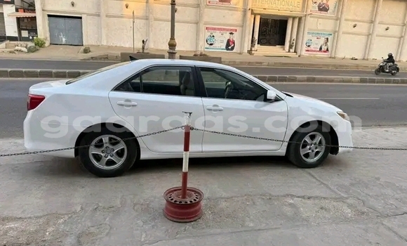 Acheter Occasion Voiture Toyota Camry Blanc à Dakar, Dakar Acheter Occasion Voiture Toyota Camry Blanc à Dakar, Dakar