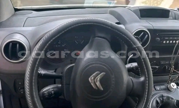 Buy Used Citroen C4 White Car in Dakar in Dakar Buy Used Citroen C4 White Car in Dakar in Dakar