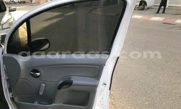 Acheter Occasion Voiture Citroen C4 Blanc à Dakar, Dakar Acheter Occasion Voiture Citroen C4 Blanc à Dakar, Dakar