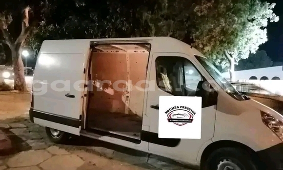 Buy Used Renault Megane White Car in Dakar in Dakar Buy Used Renault Megane White Car in Dakar in Dakar