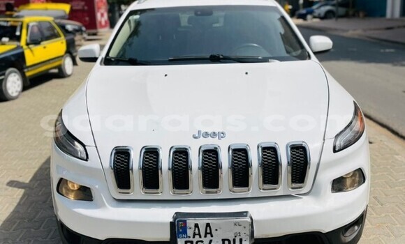 Dieundeu Occasion Jeep Cherokee White Auto in Dakar in Dakar Dieundeu Occasion Jeep Cherokee White Auto in Dakar in Dakar