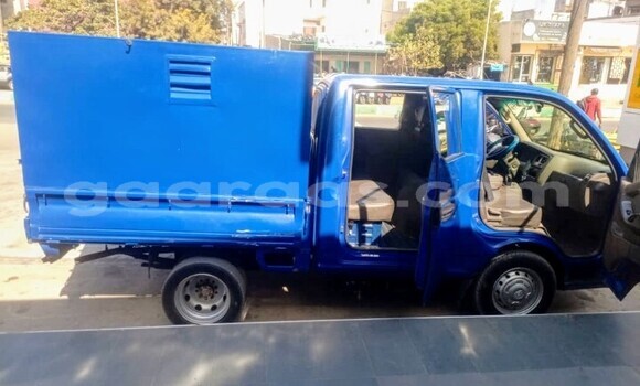 Buy Used Hyundai H1 Blue Car in Dakar in Dakar