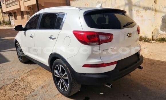 Dieundeu Occasion Kia Sportage White Auto in Dakar in Dakar Dieundeu Occasion Kia Sportage White Auto in Dakar in Dakar