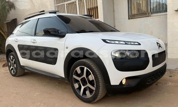 Buy Import Citroen C4 cactus White Car in Dakar in Dakar Buy Import Citroen C4 cactus White Car in Dakar in Dakar