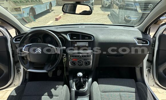 Acheter Import Voiture Citroen C4 Blanc à Dakar, Dakar Acheter Import Voiture Citroen C4 Blanc à Dakar, Dakar