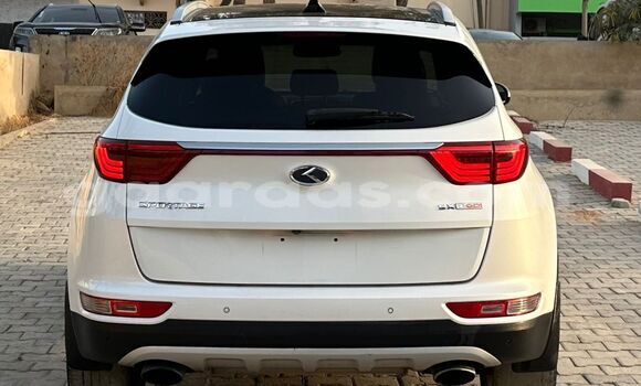 Buy Import Kia Sportage White Car in Dakar in Dakar Buy Import Kia Sportage White Car in Dakar in Dakar