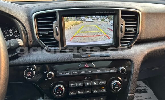 Buy Import Kia Sportage White Car in Dakar in Dakar Buy Import Kia Sportage White Car in Dakar in Dakar