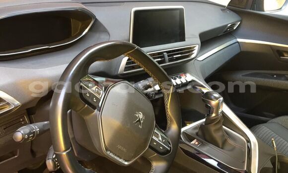 Acheter Occasion Voiture Peugeot 3008 Vert à Mbour, Thies Acheter Occasion Voiture Peugeot 3008 Vert à Mbour, Thies