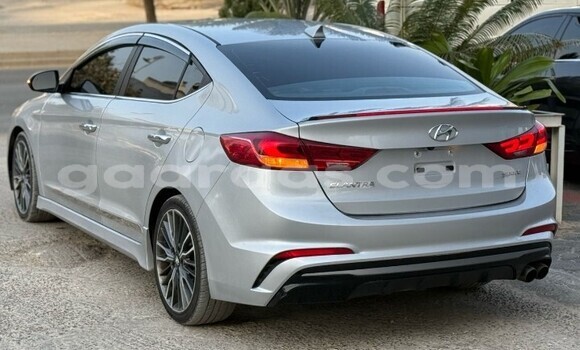 Dieundeu Occasion Hyundai Elantra Silver Auto in Dakar in Dakar Dieundeu Occasion Hyundai Elantra Silver Auto in Dakar in Dakar