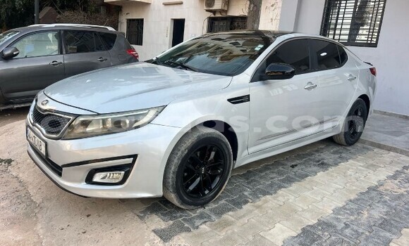 Dieundeu Occasion Kia K5 Silver Auto in Dakar in Dakar Dieundeu Occasion Kia K5 Silver Auto in Dakar in Dakar