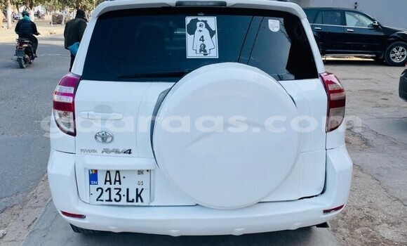 Acheter Occasion Voiture Toyota RAV4 Blanc à Dakar, Dakar Acheter Occasion Voiture Toyota RAV4 Blanc à Dakar, Dakar
