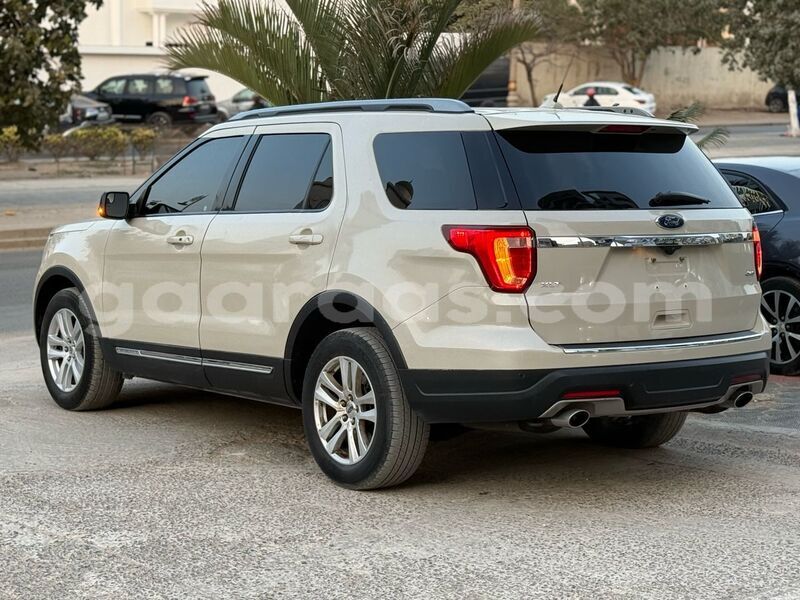 Big with watermark ford explorer dakar dakar 29375