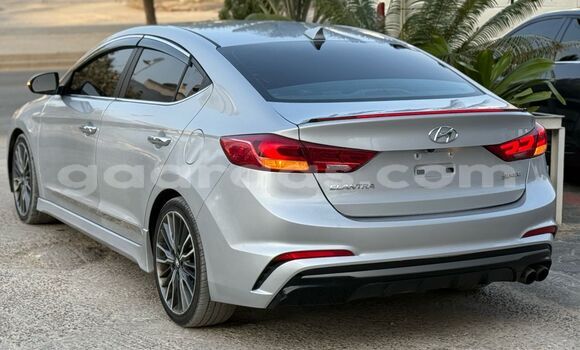 Acheter Import Voiture Hyundai Elantra Gris à Dakar, Dakar Acheter Import Voiture Hyundai Elantra Gris à Dakar, Dakar