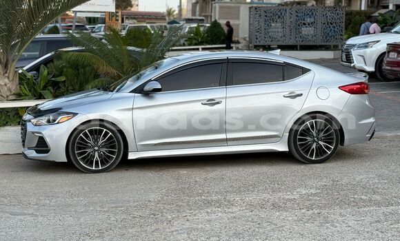 Acheter Import Voiture Hyundai Elantra Gris à Dakar, Dakar Acheter Import Voiture Hyundai Elantra Gris à Dakar, Dakar