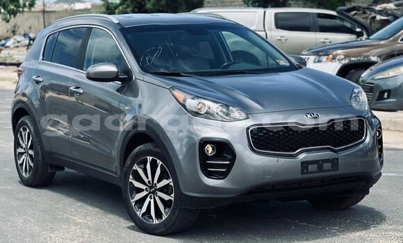 Buy Import Kia Sportage Silver Car in Dakar in Dakar Buy Import Kia Sportage Silver Car in Dakar in Dakar