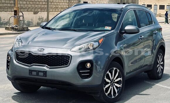 Buy Import Kia Sportage Silver Car in Dakar in Dakar Buy Import Kia Sportage Silver Car in Dakar in Dakar