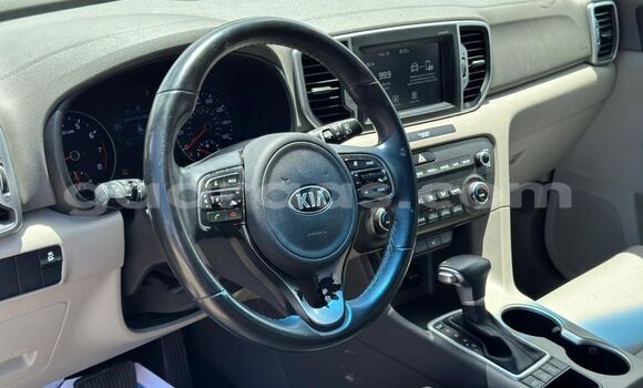 Buy Import Kia Sportage Silver Car in Dakar in Dakar Buy Import Kia Sportage Silver Car in Dakar in Dakar