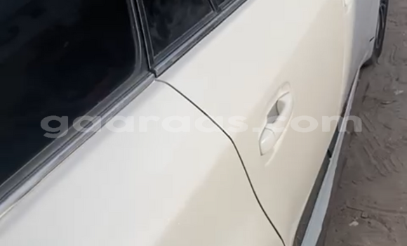 Buy Used Toyota Avensis White Car in Dakar in Dakar Buy Used Toyota Avensis White Car in Dakar in Dakar