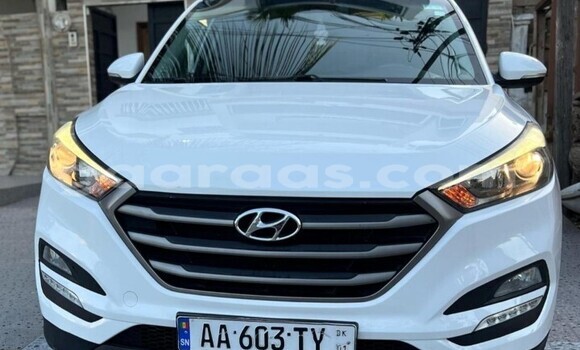 Buy Used Hyundai Tucson White Car in Dakar in Dakar Buy Used Hyundai Tucson White Car in Dakar in Dakar