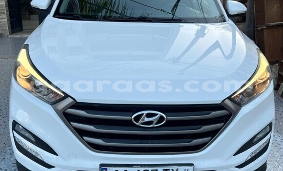 Buy Used Hyundai Tucson White Car in Dakar in Dakar Buy Used Hyundai Tucson White Car in Dakar in Dakar