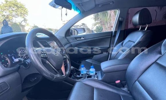 Buy Used Hyundai Tucson White Car in Dakar in Dakar Buy Used Hyundai Tucson White Car in Dakar in Dakar