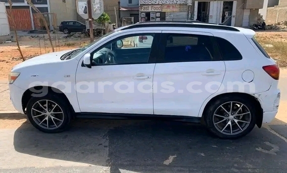 Acheter Occasion Voiture Mitsubishi RVR Blanc à Dakar, Dakar Acheter Occasion Voiture Mitsubishi RVR Blanc à Dakar, Dakar