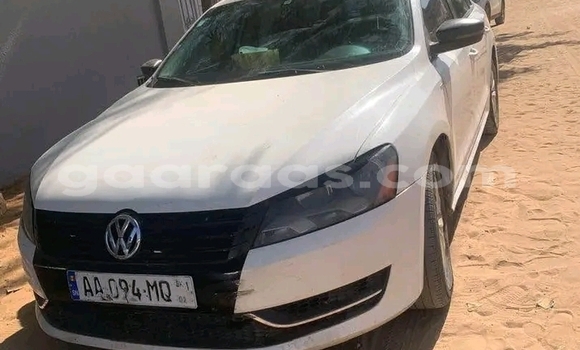 Dieundeu Occasion Volkswagen Passat White Auto in Dakar in Dakar Dieundeu Occasion Volkswagen Passat White Auto in Dakar in Dakar