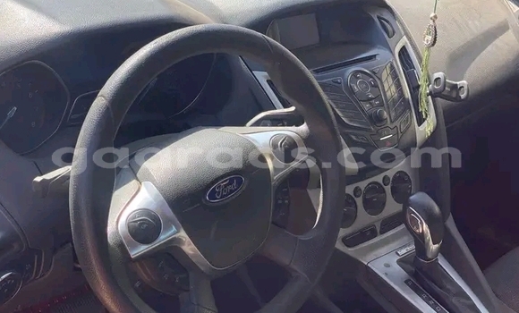 Acheter Occasion Voiture Ford Focus Rouge à Dakar, Dakar Acheter Occasion Voiture Ford Focus Rouge à Dakar, Dakar