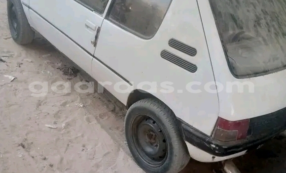 Acheter Occasion Voiture Peugeot 205 Blanc à Dakar, Dakar Acheter Occasion Voiture Peugeot 205 Blanc à Dakar, Dakar
