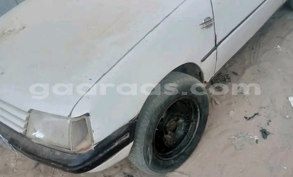 Acheter Occasion Voiture Peugeot 205 Blanc à Dakar, Dakar Acheter Occasion Voiture Peugeot 205 Blanc à Dakar, Dakar