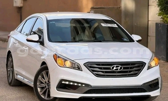 Dieundeu Occasion Hyundai Tucson White Auto in Dakar in Dakar Dieundeu Occasion Hyundai Tucson White Auto in Dakar in Dakar