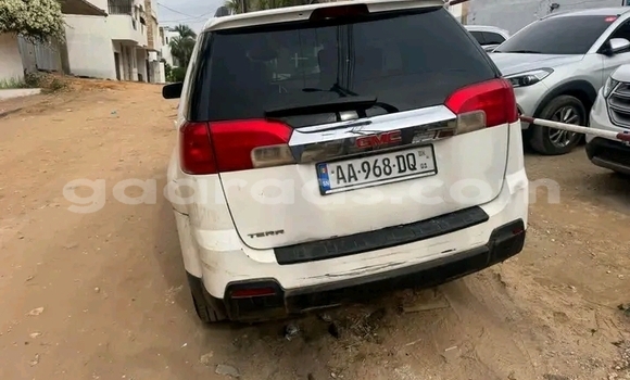 Dieundeu Occasion GMC Terrain White Auto in Damniadio in Dakar Dieundeu Occasion GMC Terrain White Auto in Damniadio in Dakar