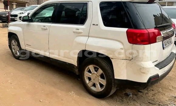 Dieundeu Occasion GMC Terrain White Auto in Dakar in Dakar Dieundeu Occasion GMC Terrain White Auto in Dakar in Dakar